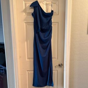 Elegant One-Shoulder Blue Maxi Dress